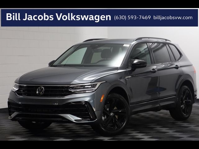 2024 Volkswagen Tiguan/Taos SE R-Line Black