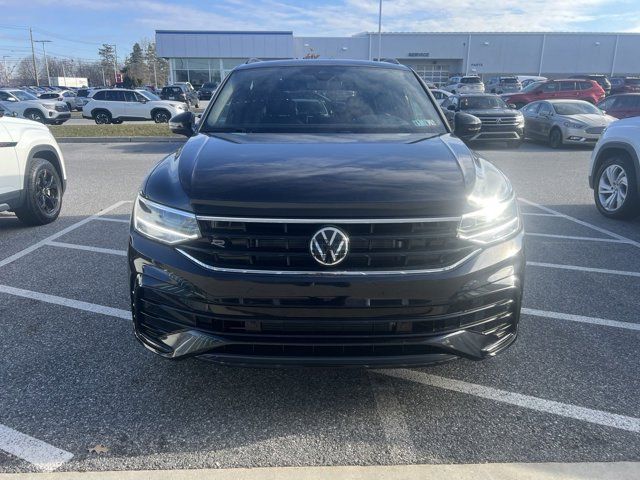 2024 Volkswagen Tiguan/Taos SE R-Line Black