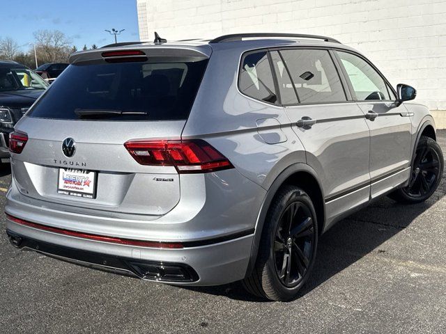 2024 Volkswagen Tiguan SE R-Line Black