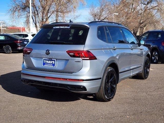 2024 Volkswagen Tiguan SE R-Line Black