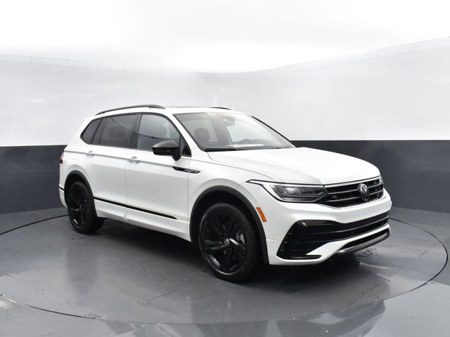 2024 Volkswagen Tiguan SE R-Line Black