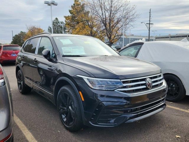 2024 Volkswagen Tiguan/Taos SE R-Line Black