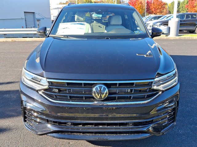 2024 Volkswagen Tiguan/Taos SE R-Line Black