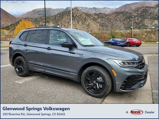 2024 Volkswagen Tiguan/Taos SE R-Line Black