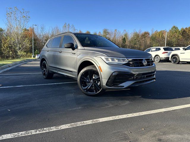 2024 Volkswagen Tiguan SE R-Line Black