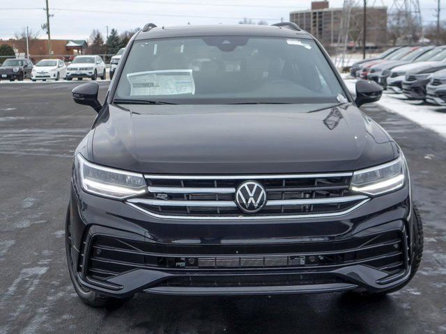 2024 Volkswagen Tiguan SE R-Line Black