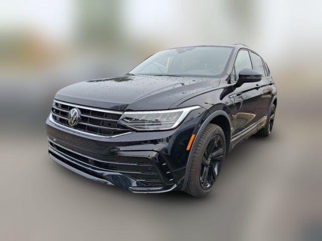 2024 Volkswagen Tiguan SE R-Line Black