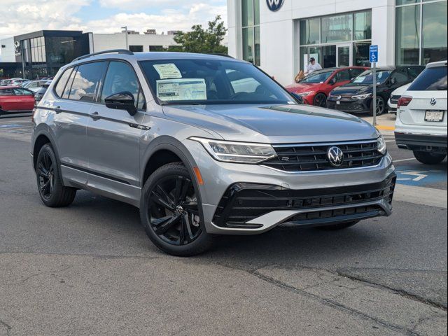 2024 Volkswagen Tiguan SE R-Line Black