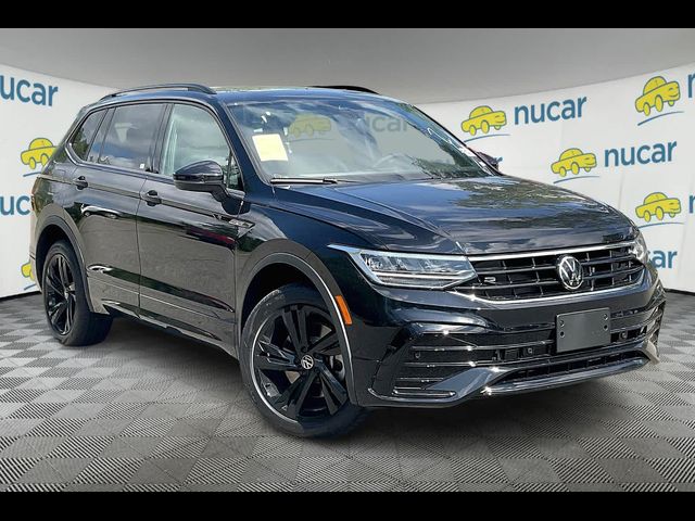 2024 Volkswagen Tiguan SE R-Line Black