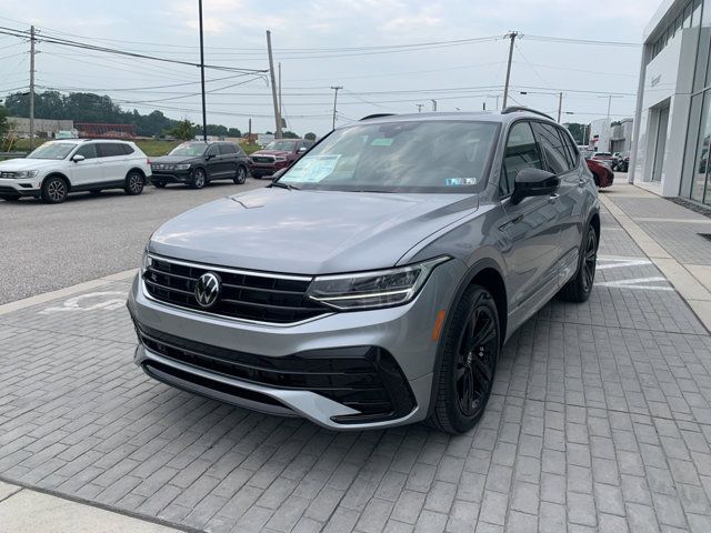 2024 Volkswagen Tiguan SE R-Line Black