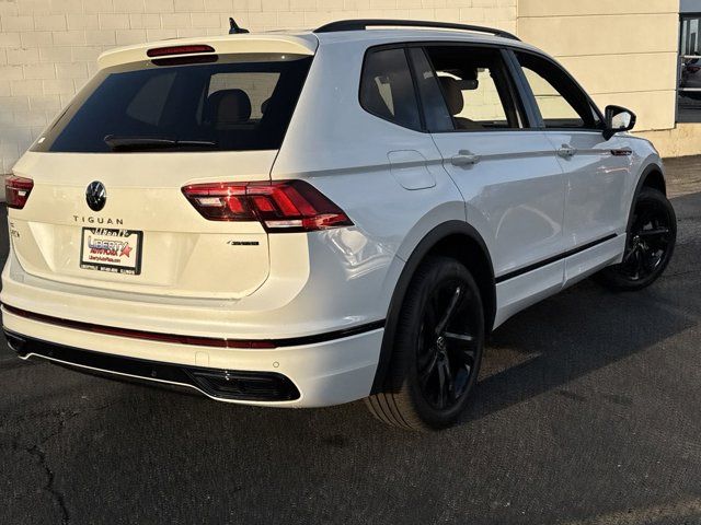 2024 Volkswagen Tiguan/Taos SE R-Line Black