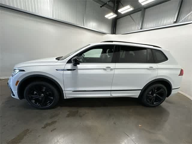 2024 Volkswagen Tiguan/Taos SE R-Line Black