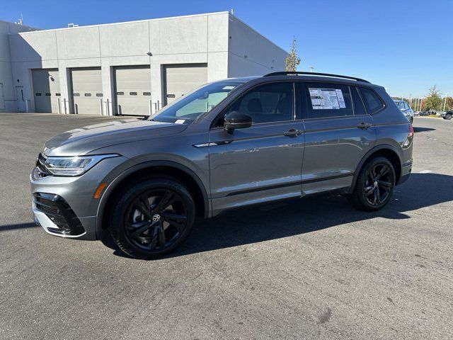 2024 Volkswagen Tiguan SE R-Line Black