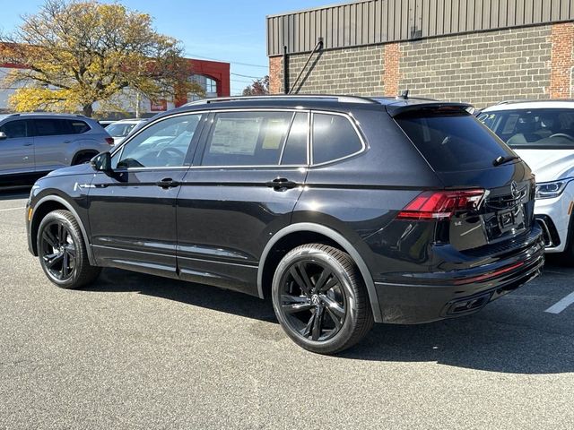 2024 Volkswagen Tiguan/Taos SE R-Line Black