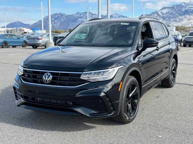 2024 Volkswagen Tiguan/Taos SE R-Line Black