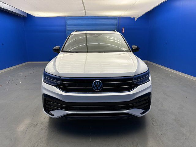 2024 Volkswagen Tiguan/Taos SE R-Line Black