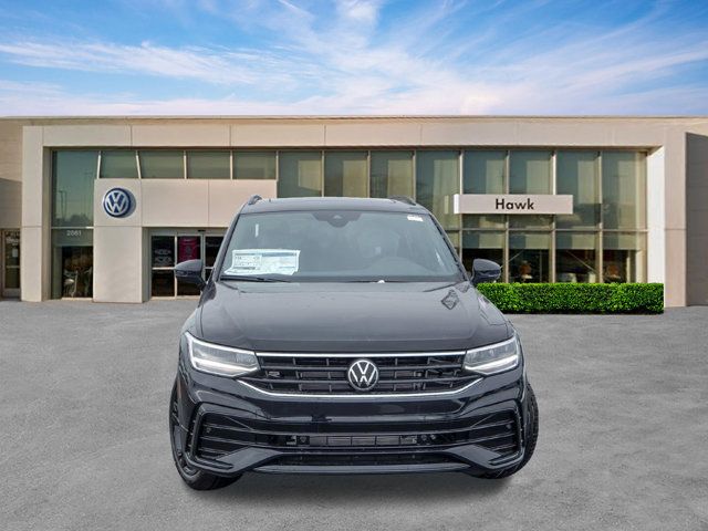 2024 Volkswagen Tiguan SE R-Line Black