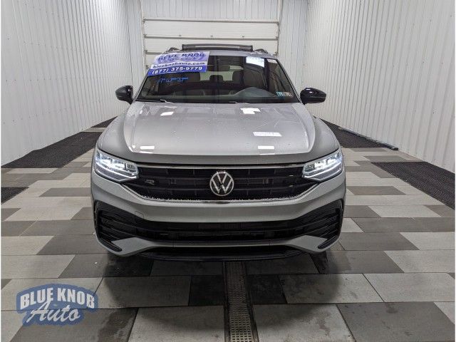 2024 Volkswagen Tiguan SE R-Line Black