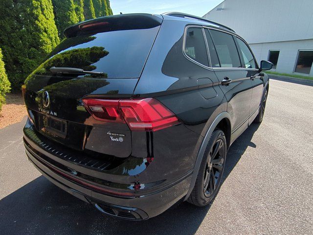 2024 Volkswagen Tiguan SE R-Line Black