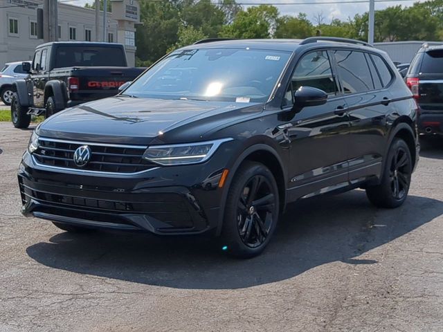 2024 Volkswagen Tiguan SE R-Line Black