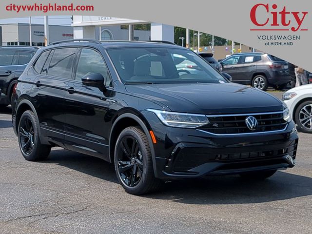 2024 Volkswagen Tiguan SE R-Line Black