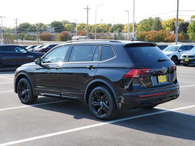 2024 Volkswagen Tiguan SE R-Line Black