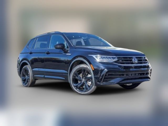 2024 Volkswagen Tiguan SE R-Line Black