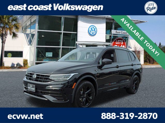 2024 Volkswagen Tiguan SE R-Line Black