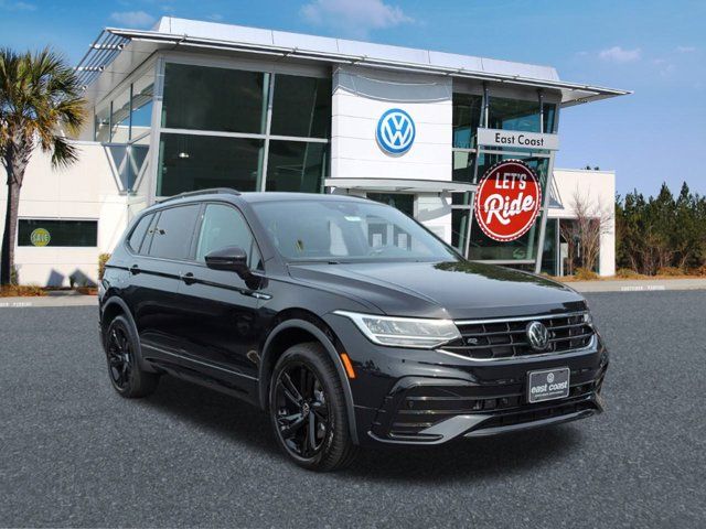 2024 Volkswagen Tiguan SE R-Line Black