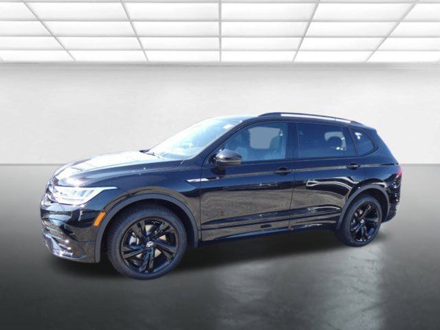 2024 Volkswagen Tiguan/Taos SE R-Line Black