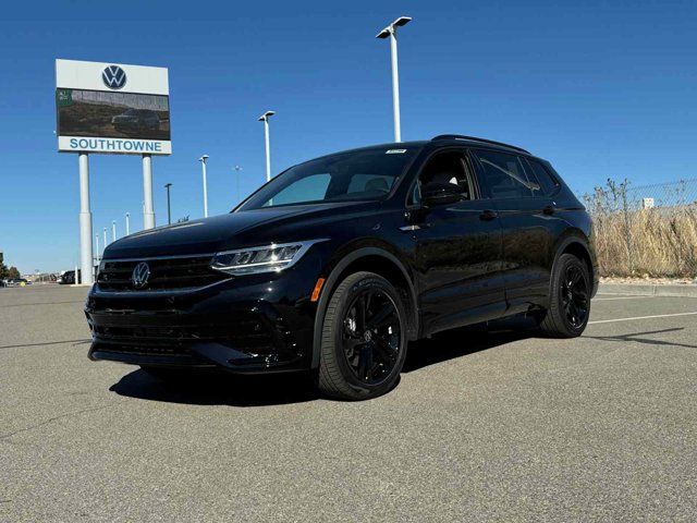 2024 Volkswagen Tiguan SE R-Line Black