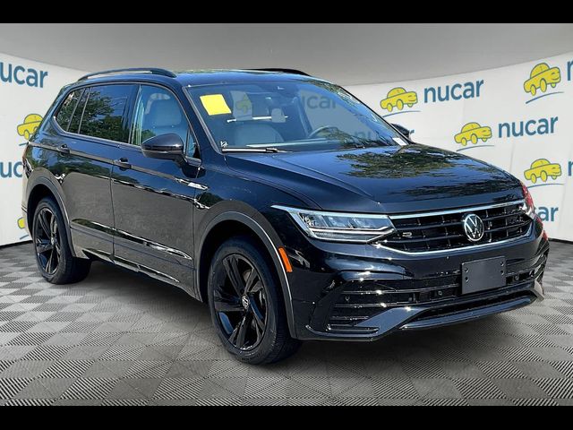 2024 Volkswagen Tiguan SE R-Line Black