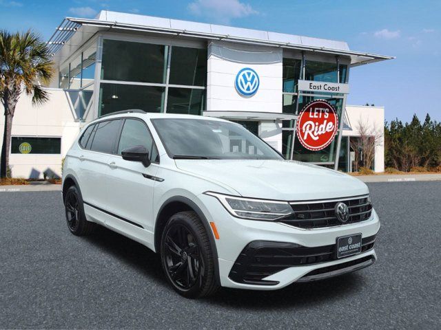 2024 Volkswagen Tiguan SE R-Line Black