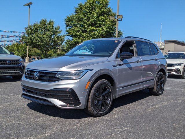 2024 Volkswagen Tiguan SE R-Line Black