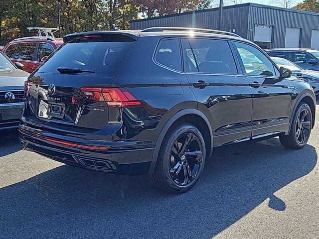 2024 Volkswagen Tiguan SE R-Line Black