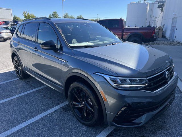 2024 Volkswagen Tiguan/Taos SE R-Line Black