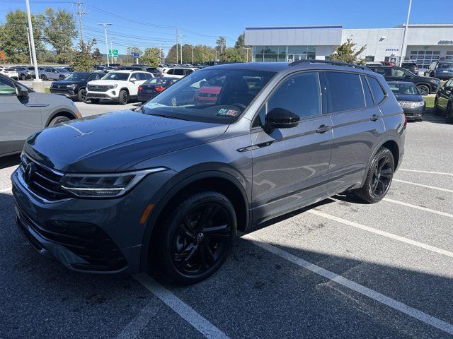 2024 Volkswagen Tiguan/Taos SE R-Line Black