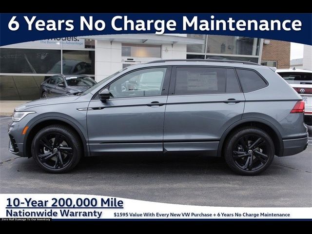 2024 Volkswagen Tiguan SE R-Line Black