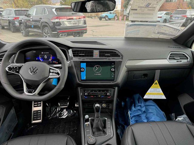 2024 Volkswagen Tiguan SE R-Line Black