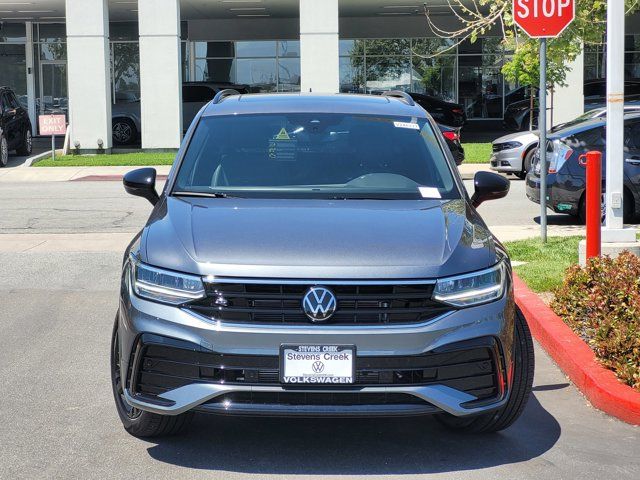 2024 Volkswagen Tiguan SE R-Line Black