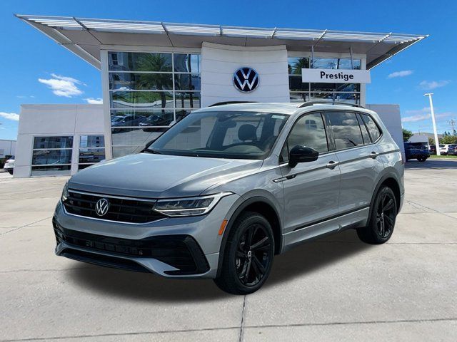 2024 Volkswagen Tiguan SE R-Line Black