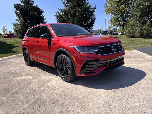 2024 Volkswagen Tiguan SE R-Line Black