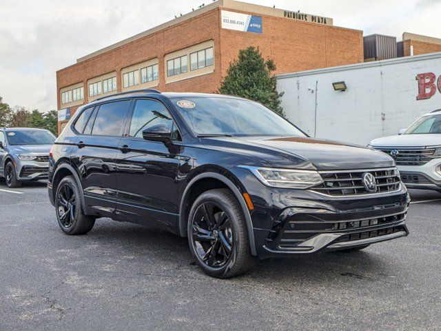 2024 Volkswagen Tiguan/Taos SE R-Line Black