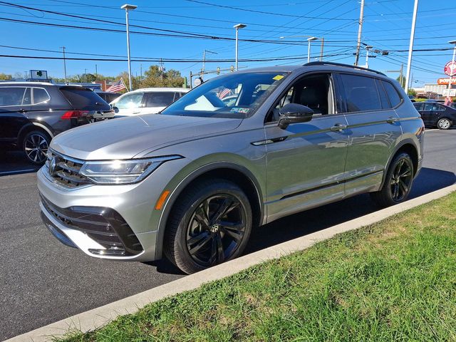 2024 Volkswagen Tiguan/Taos SE R-Line Black