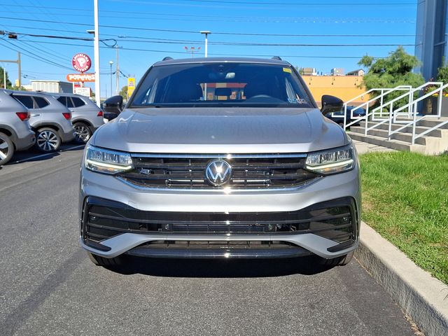 2024 Volkswagen Tiguan/Taos SE R-Line Black