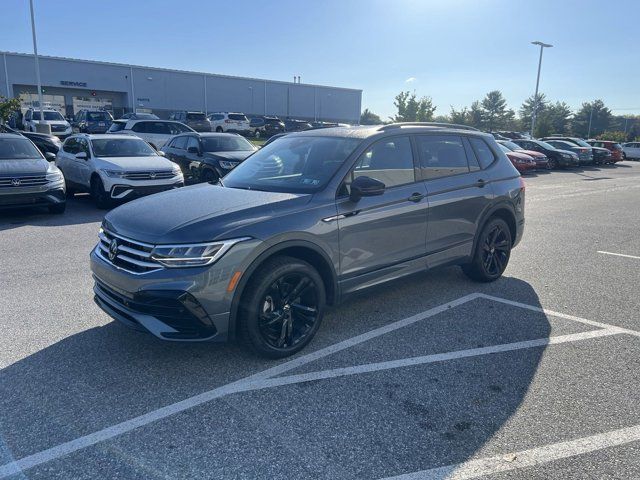 2024 Volkswagen Tiguan/Taos SE R-Line Black