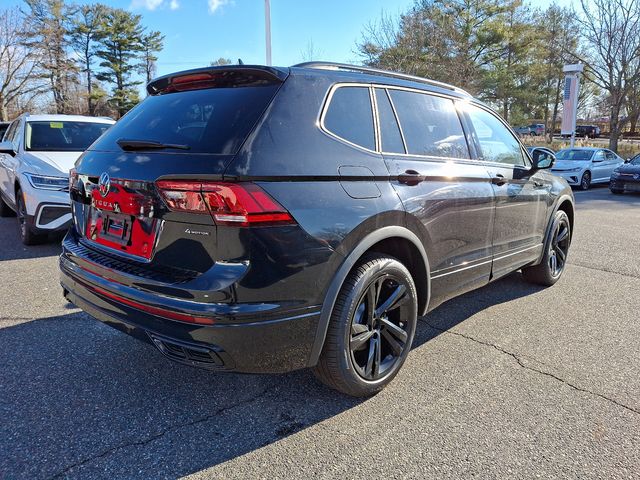 2024 Volkswagen Tiguan SE R-Line Black