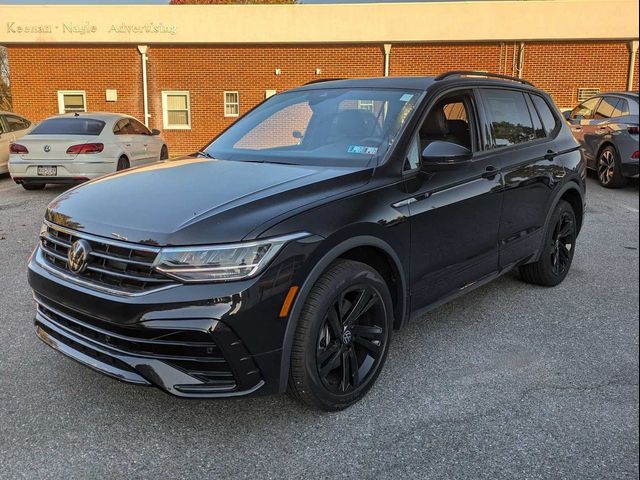 2024 Volkswagen Tiguan/Taos SE R-Line Black