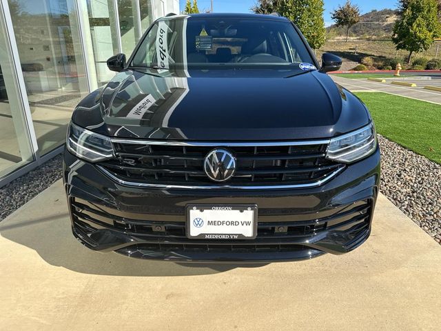 2024 Volkswagen Tiguan/Taos SE R-Line Black