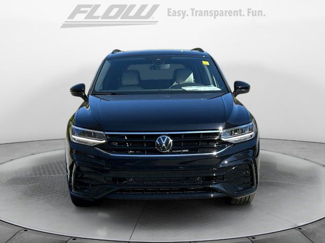 2024 Volkswagen Tiguan SE R-Line Black